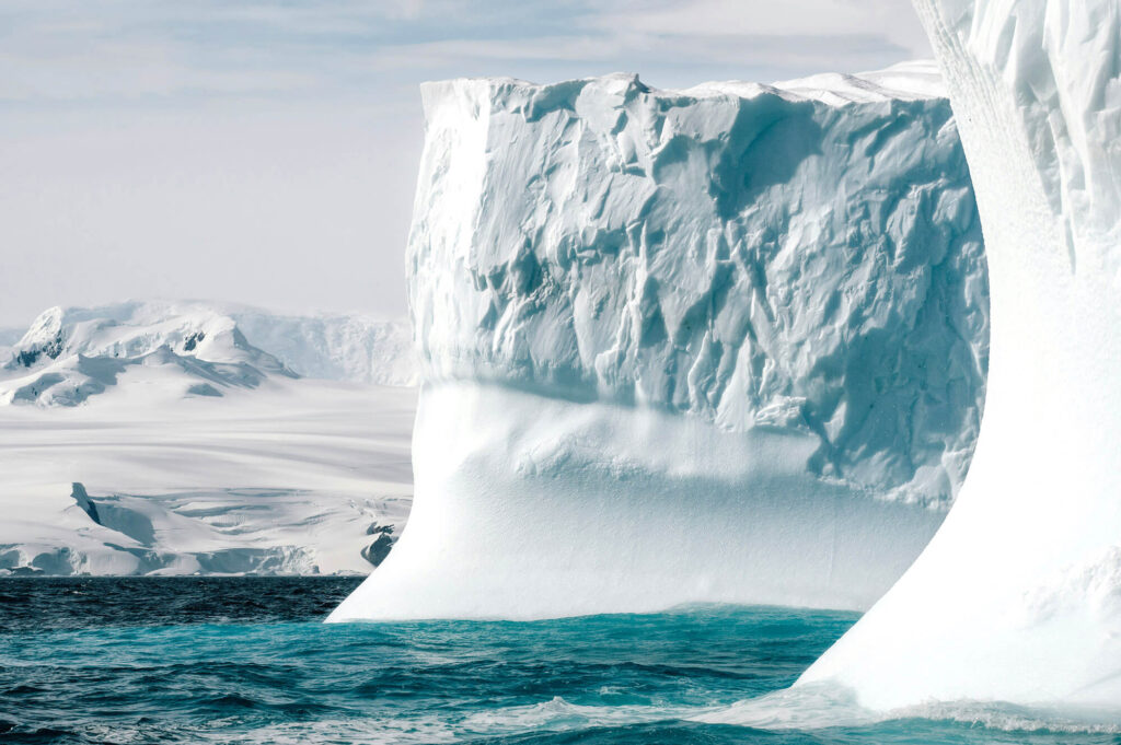 Iceberg in Antarctica. Tetiana Gry | Unsplash