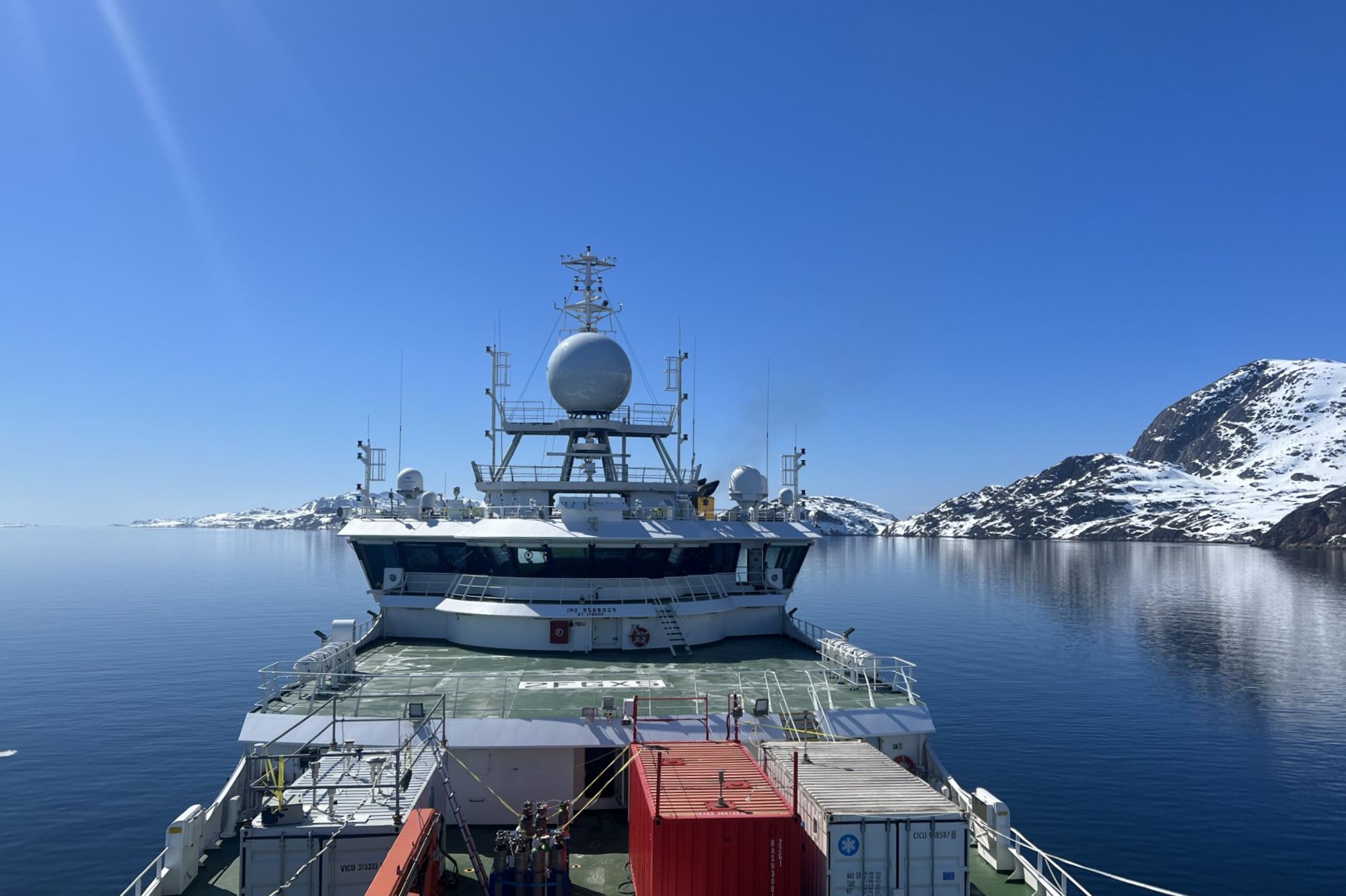 Image: PML scientists joined the research expedition in 2022 that led to the discovery of the mechanism that increases the number of cloud-forming particles in the Arctic atmosphere. Image credit: PML’s Dr Loren Temple.