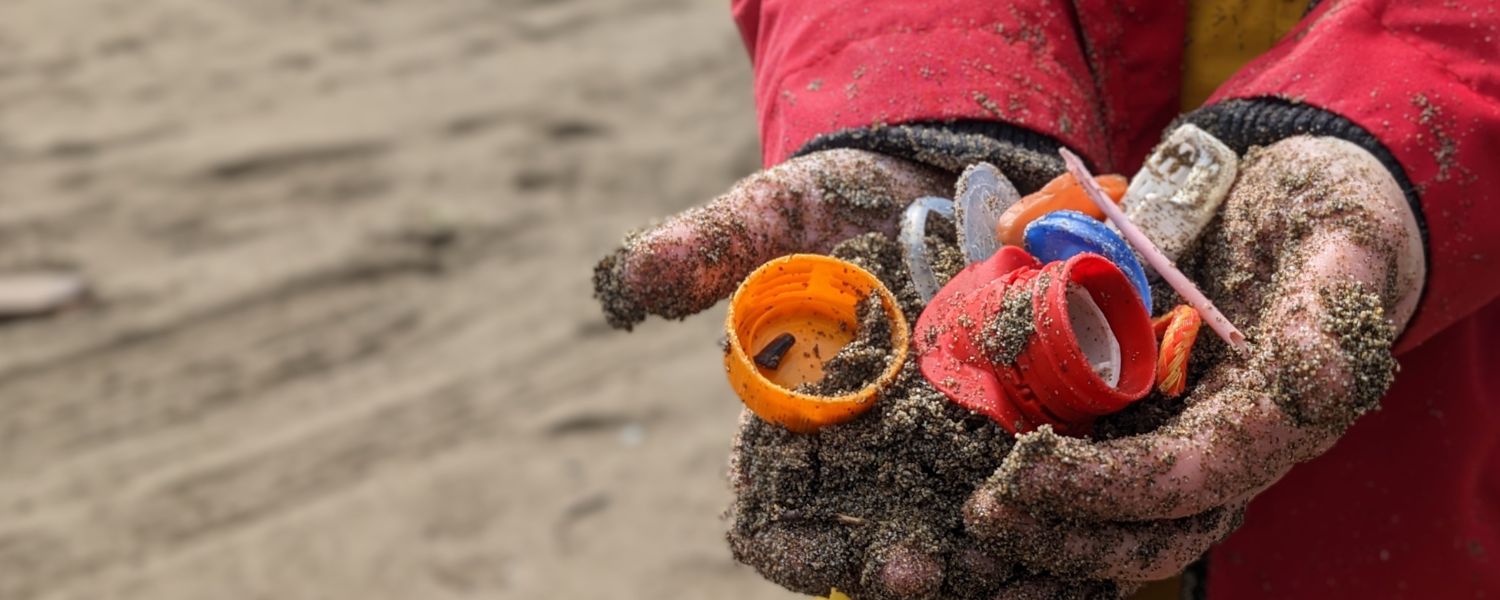 beach plastics